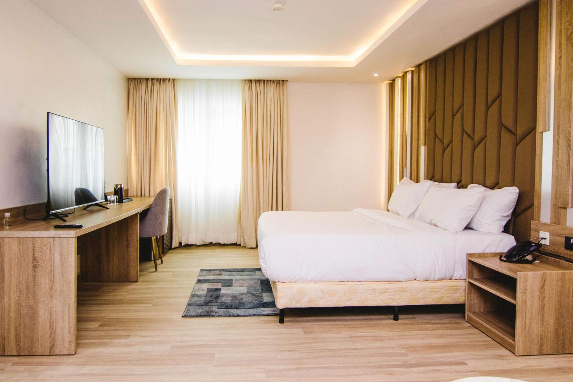 The Safron Hotel Lagos Ngoại thất bức ảnh
