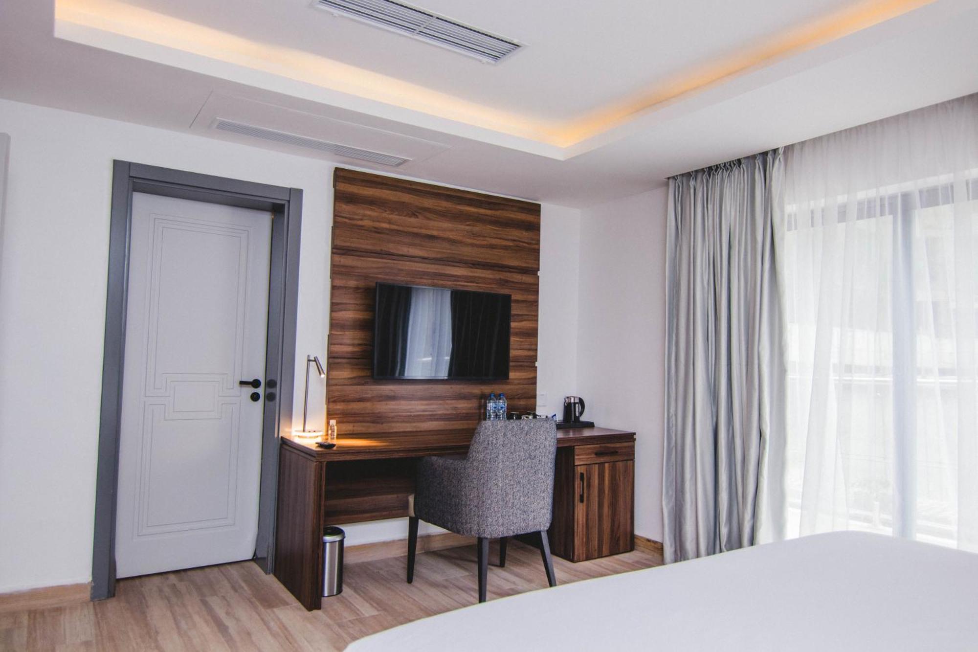The Safron Hotel Lagos Ngoại thất bức ảnh