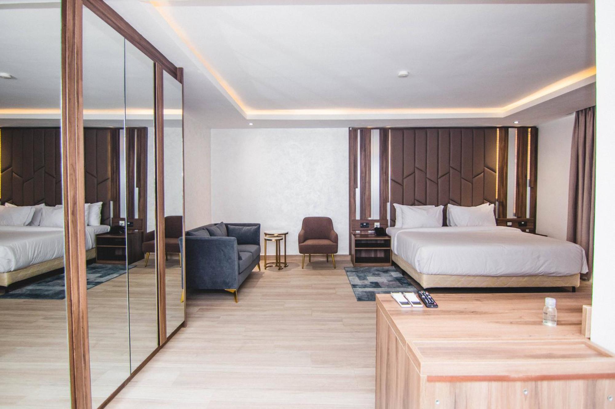 The Safron Hotel Lagos Ngoại thất bức ảnh