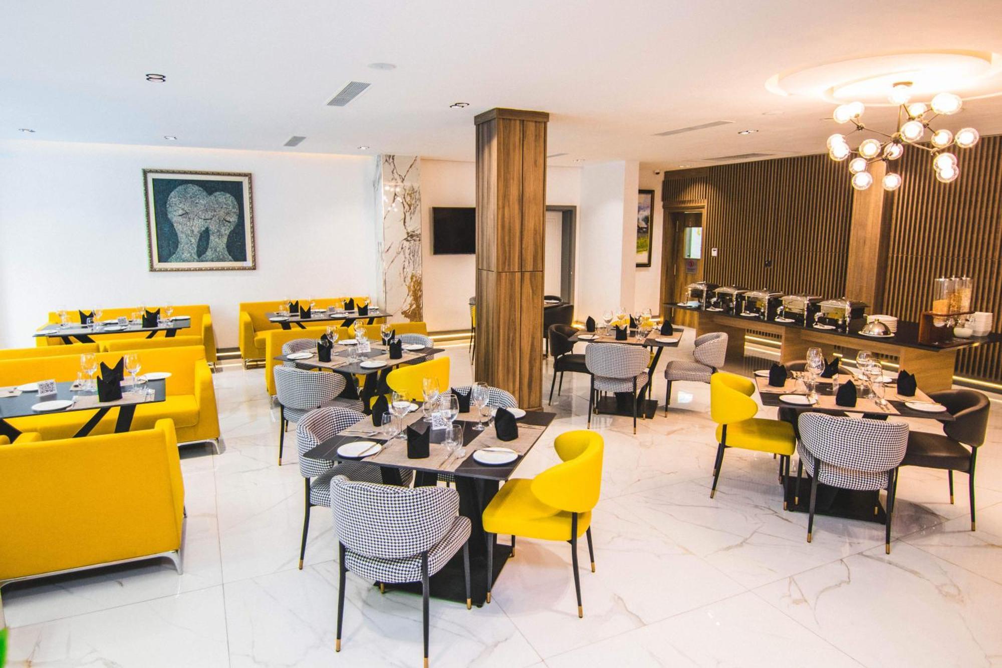 The Safron Hotel Lagos Ngoại thất bức ảnh