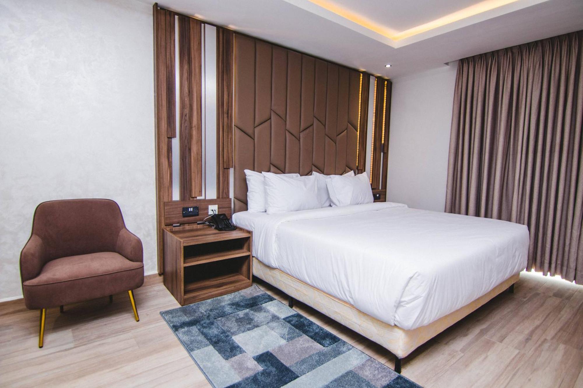 The Safron Hotel Lagos Ngoại thất bức ảnh