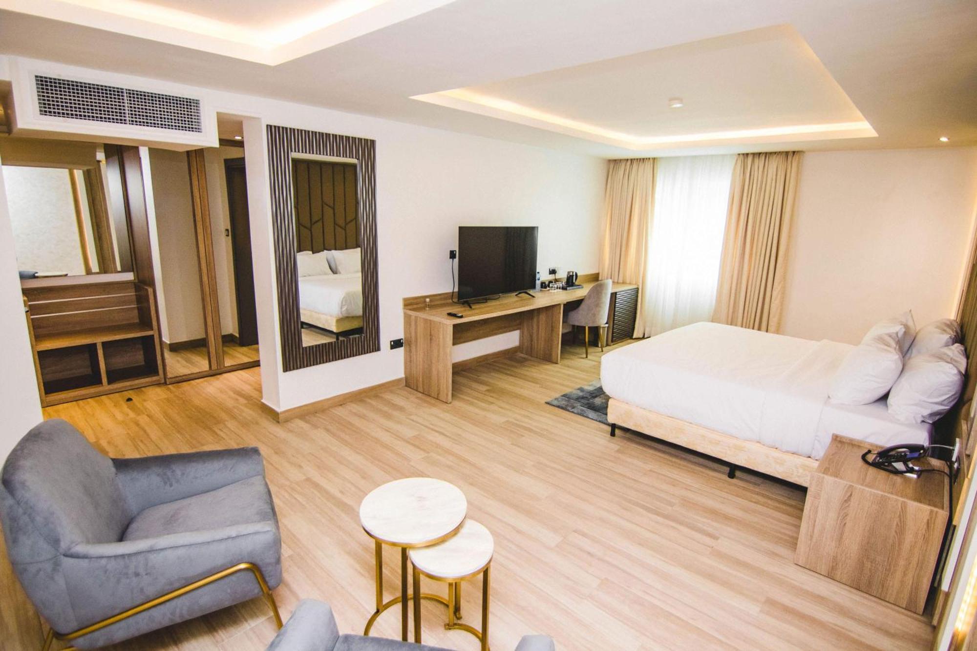 The Safron Hotel Lagos Ngoại thất bức ảnh