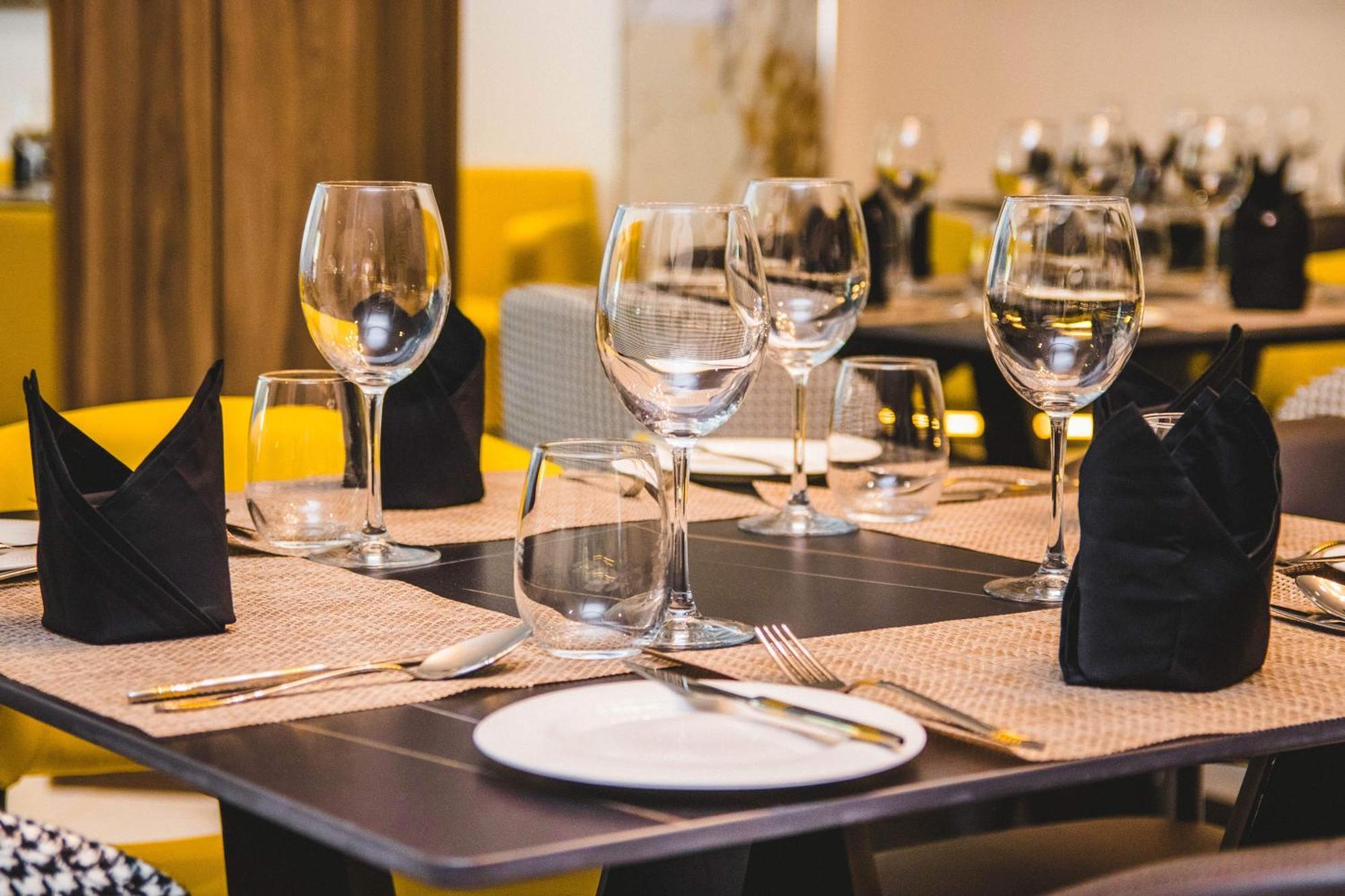 The Safron Hotel Lagos Ngoại thất bức ảnh