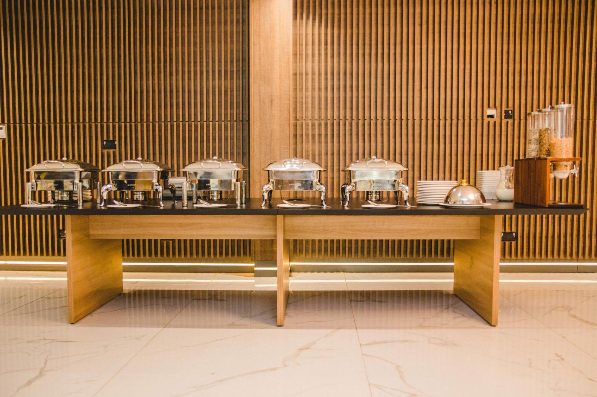 The Safron Hotel Lagos Ngoại thất bức ảnh