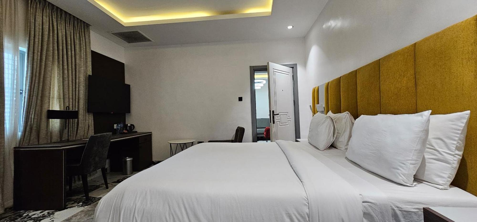 The Safron Hotel Lagos Ngoại thất bức ảnh
